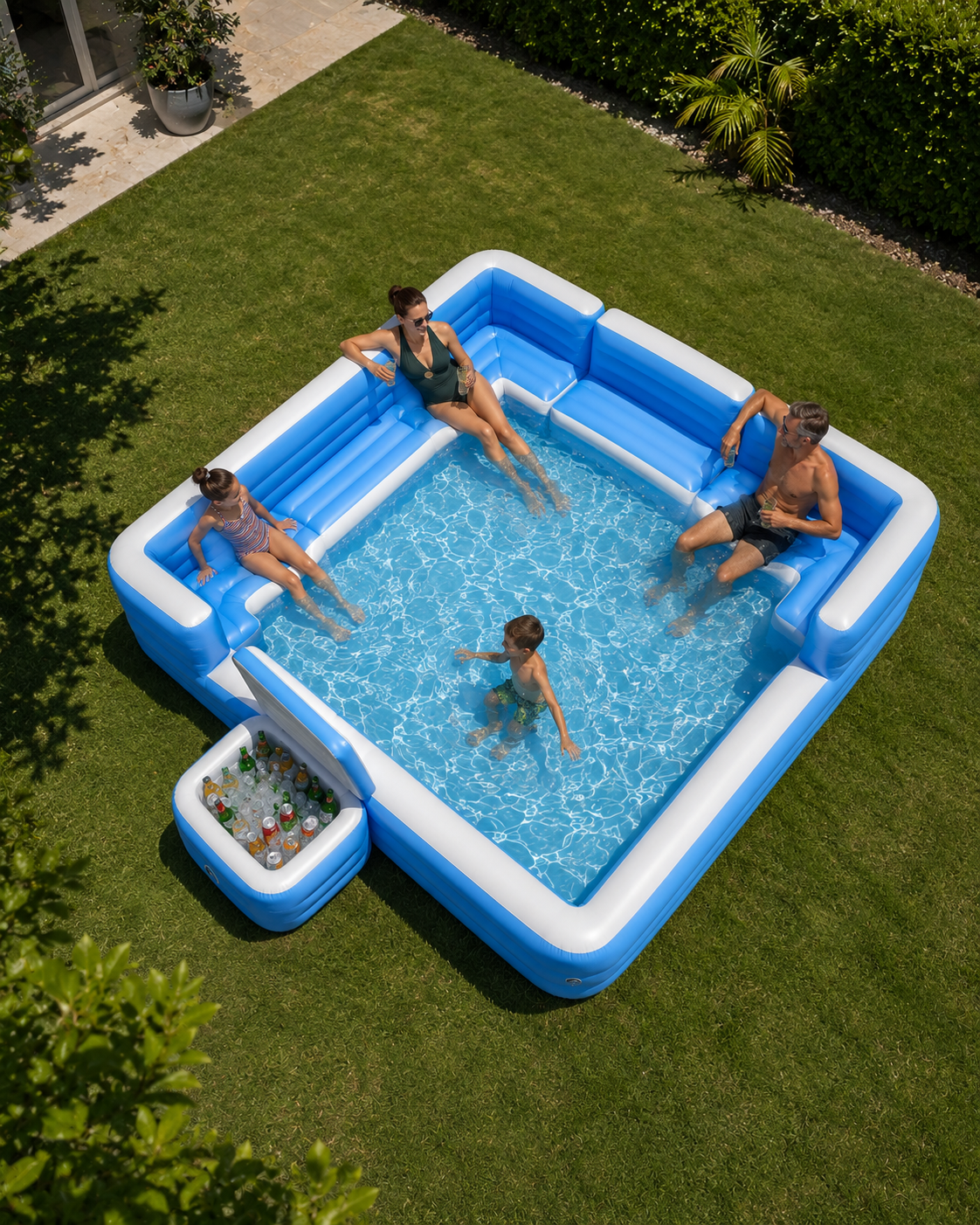 AquaLounge - Resort Pool